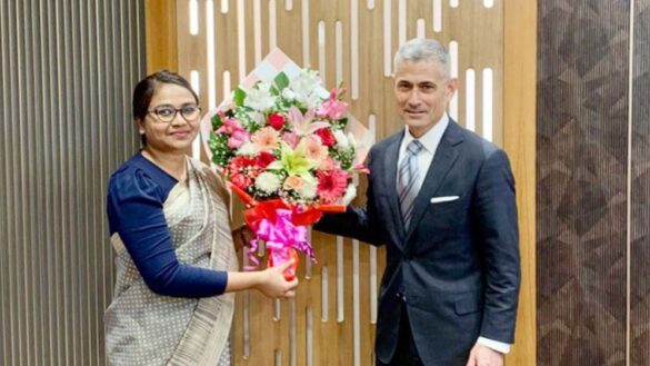 পররাষ্ট্রমন্ত্রী পল কাপুর