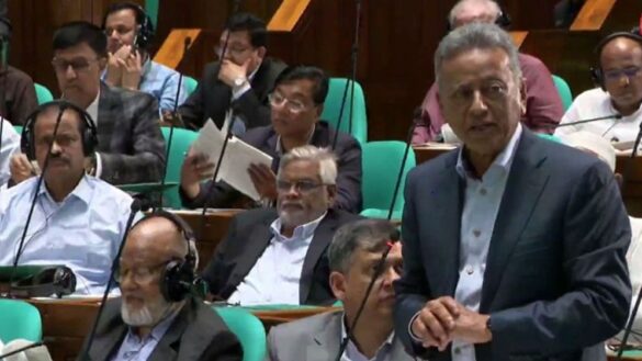 অর্থমন্ত্রী আমির খসরু মাহমুদ চৌধুরী।