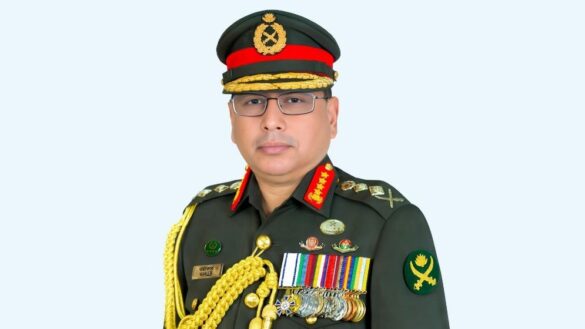 সেনাবাহিনী প্রধান জেনারেল ওয়াকার-উজ-জামান