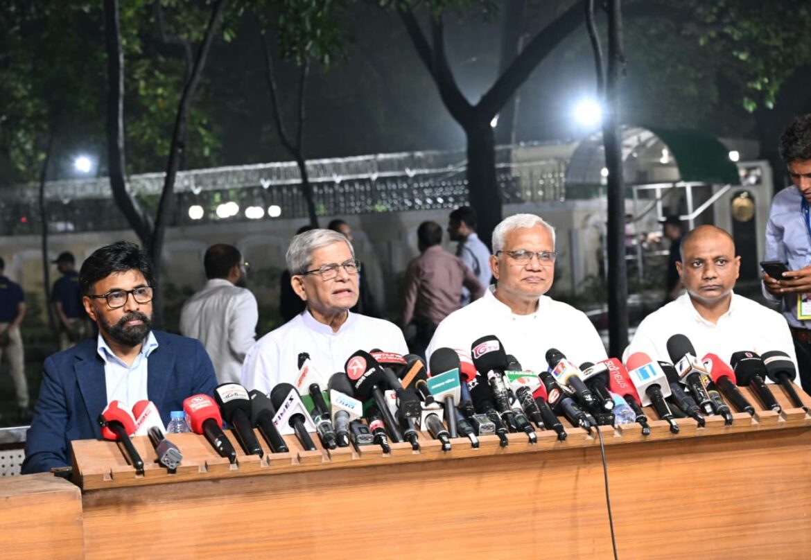 বিএনপির মহাসচিব ও স্থানীয় সরকার, পল্লী উন্নয়ন ও সমবায় মন্ত্রী মির্জা ফখরুল ইসলাম আলমগীর