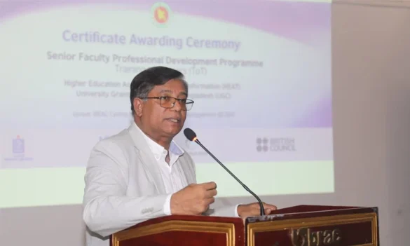 বাংলাদেশ বিশ্ববিদ্যালয় মঞ্জুরী কমিশনের চেয়ারম্যান অধ্যাপক ড. মামুন আহমেদ।