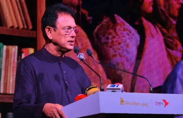 শিক্ষা এবং প্রাথমিক ও গণশিক্ষা মন্ত্রী ড. আ ন ম এহছানুল হক মিলন