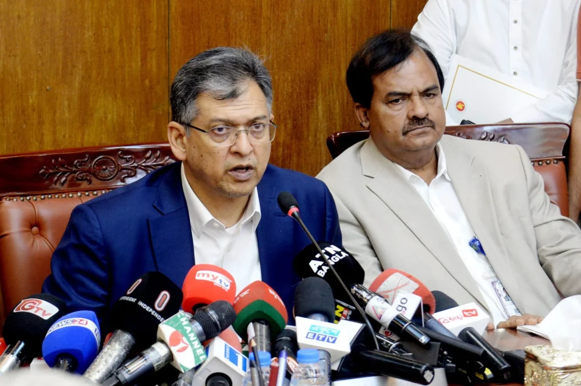 স্বরাষ্ট্রমন্ত্রী সালাহউদ্দিন আহমদ